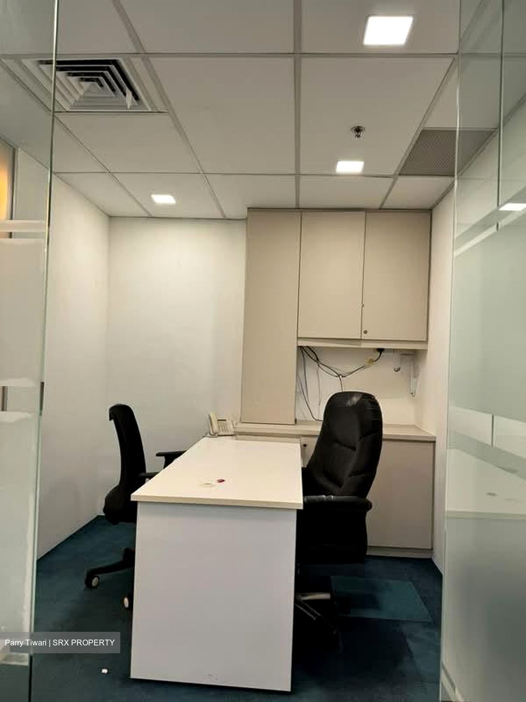 International Plaza (D2), Office #570954181